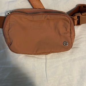 Lululemon fanny pack